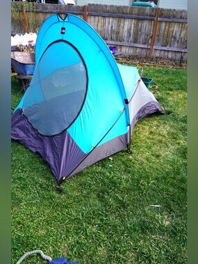 The North Face tadpole 2 Person Tent - Blue Grey Lightweight Backing Camping